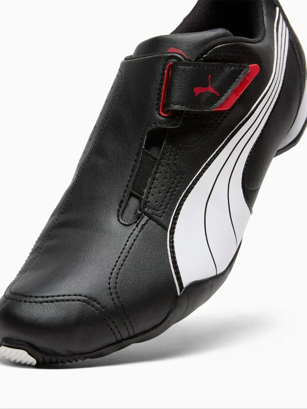 Puma redon move